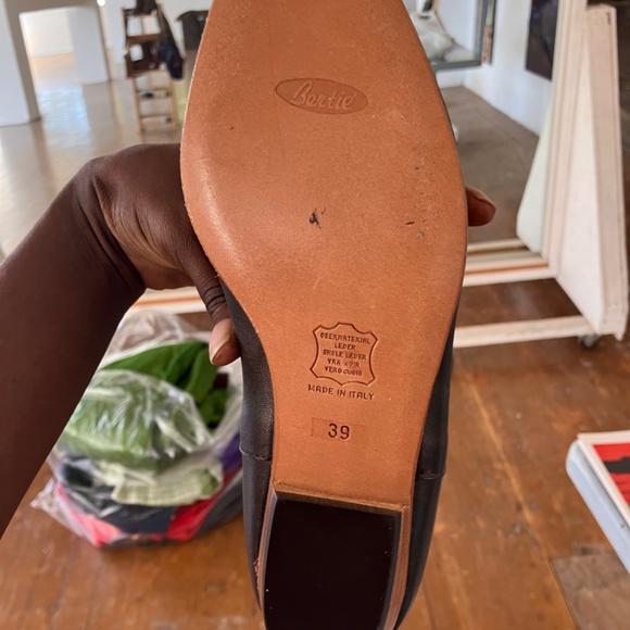 Bronze leather, cowboy/riding inspired boots - Picture 6 of 11